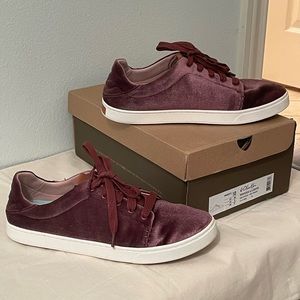 Olukai women’s sneakers